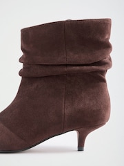 Friends Like These Faux Suede Ruched Kitten Heeled Ankle Boots - Imagen 3 de 5