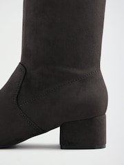 Friends Like These Faux Suede Knee High Low Block Heel Sock Boots - Imagen 3 de 5