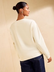 Crema - Friends Like These Christmas Graphic Sweatshirt - Imagen 5 de 5
