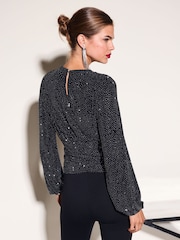 黑色 - Friends Like These Cinched Waist Hotfix Top - 图片5 / 6
