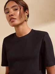 黑色 - Friends Like These Shoulder Pad T-Shirt - 圖片 2，共 5
