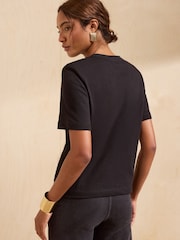 黑色 - Friends Like These Shoulder Pad T-Shirt - 圖片 5，共 5
