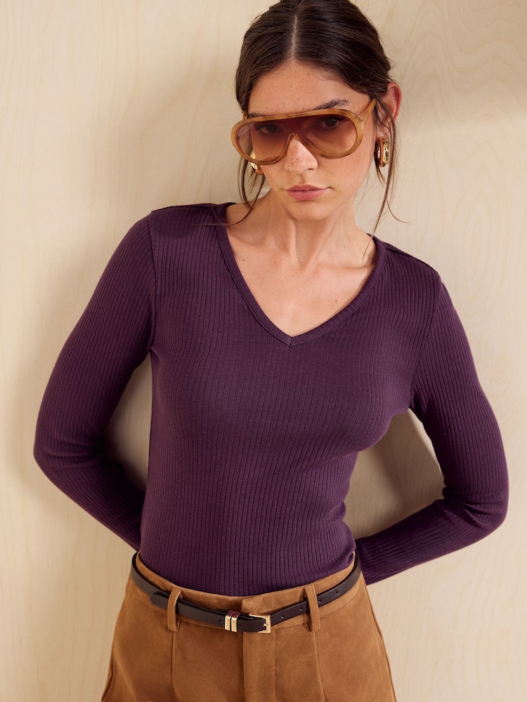 Berenjena morada - Friends Like These blusa de Manga larga con Cuello de pico y canalé. - Imagen 1 de 5