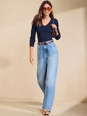 Marina de guerra - Friends Like These blusa de Manga larga con Cuello de pico y canalé. - Imagen 2 de 4