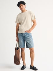 כחול  - Abercrombie & Fitch מכנסיים קצרים בגזרת באגי - תמונה 2 מתוך 8