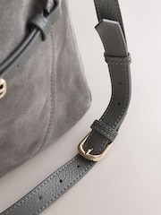 Grey Leather Belted Messenger Shoulder Bag - Image 4 of 5