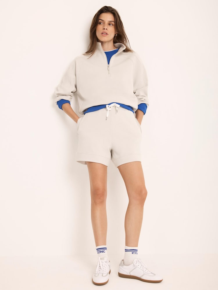 לבן - מכנסיים קצרים Mint Velvet מבד רך במיוחד - תמונה 1 מתוך 8