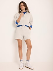 לבן - מכנסיים קצרים Mint Velvet מבד רך במיוחד - תמונה 3 מתוך 8