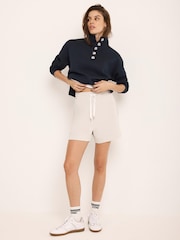 לבן - מכנסיים קצרים Mint Velvet מבד רך במיוחד - תמונה 5 מתוך 8