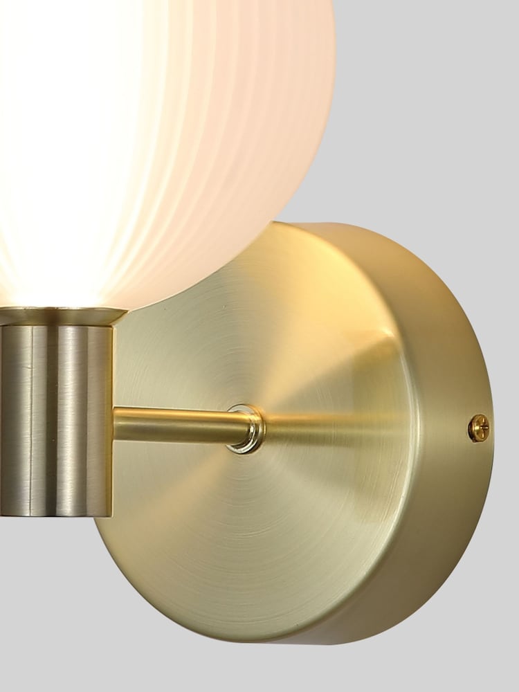 Searchlight Satin Brass Frosted Glass Wall Light - Image 2 of 5