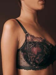 Black N.Premium Swiss Designed Embroidered Bra - Image 5 of 8