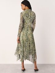 فستان شبكي بتصميم طبقات مزين بنقشة جلد الحيوان من Whistles - Image 2 of 5