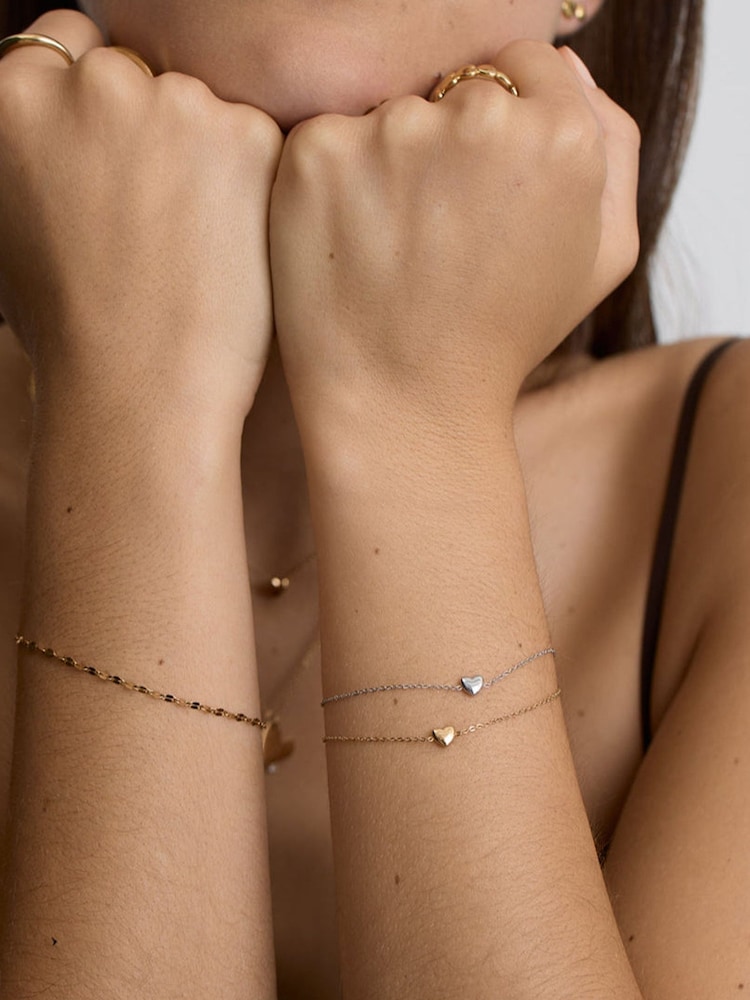 D.Louise Gold Tone Mini Heart Bracelet - Image 4 of 4 D.Louise Gold Tone Mini Heart Bracelet - Image 4 of 4