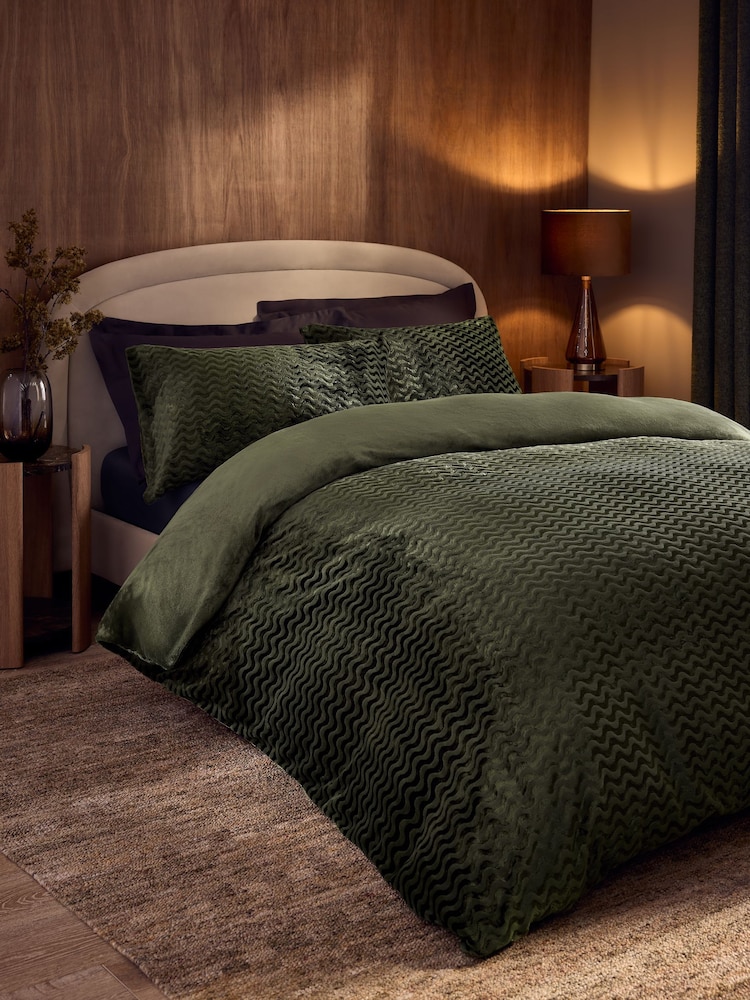 Green Stripe Textured Fleece Bedding Duvet Cover and Pillowcase Set - Image 2 of 4 Green Stripe Textured Fleece Bedding Duvet Cover and Pillowcase Set - Image 2 of 4