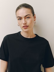 Fekete - kerek nyakú Póló - 6/ 3 kép