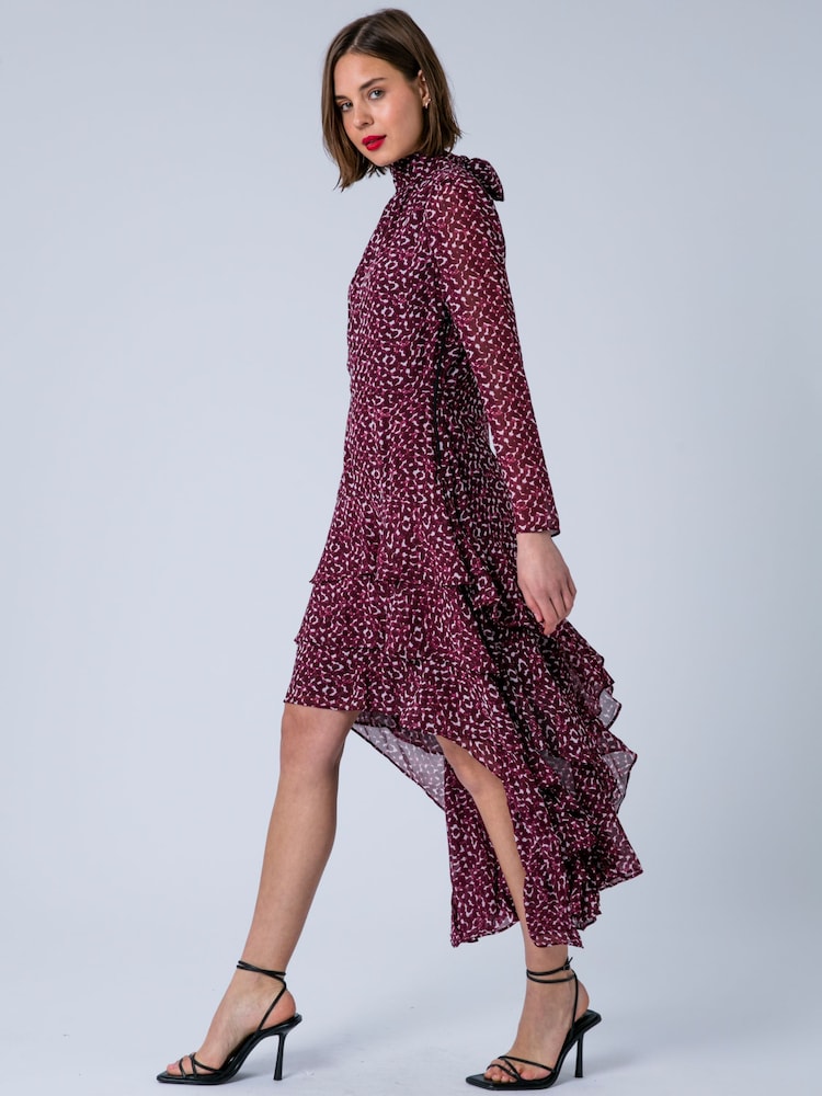 cressida red dress Unveil your inner elegance in our Cressida midi dress renewed in red