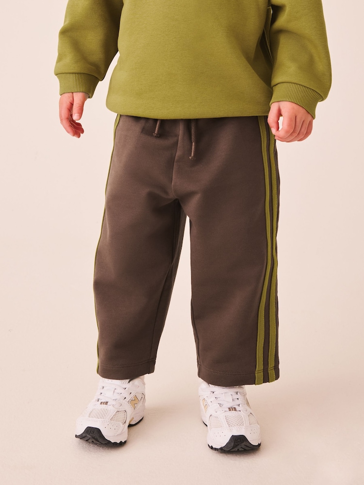 Olive Green Printed Crew Neck Sweat Top and Joggers Set (3mths-7yrs) - Image 2 of 5 Olive Green Printed Crew Neck Sweat Top and Joggers Set (3mths-7yrs) - Image 2 of 5