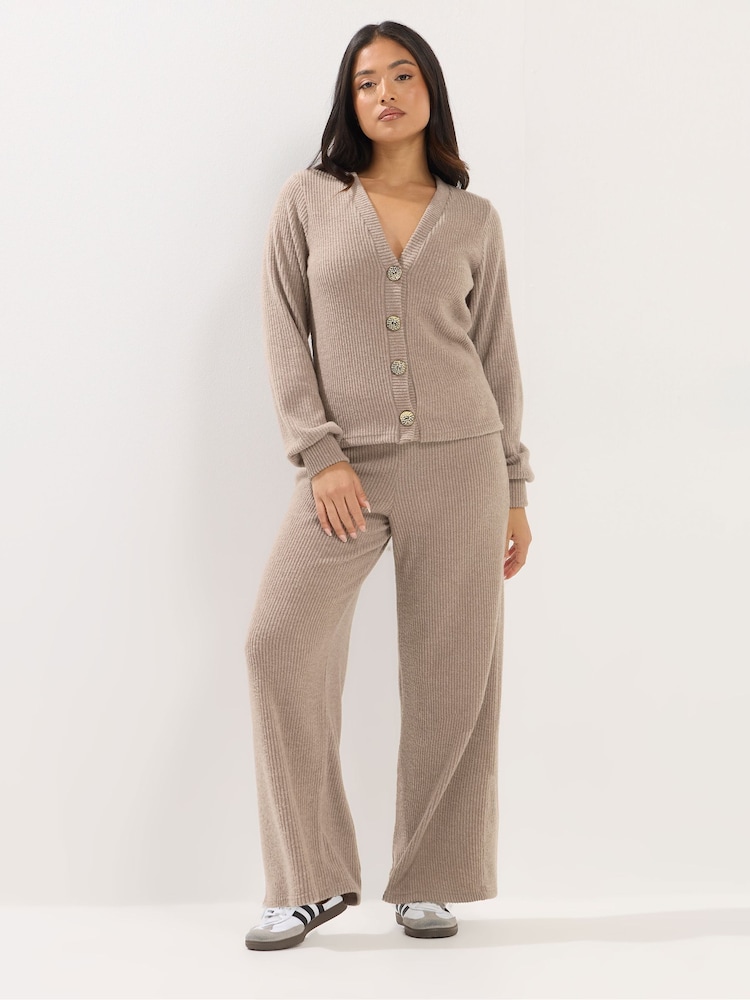 بنطلون برِجل واسعة ناعم الملمس من PixieGirl Petite - صورة 1 من 5