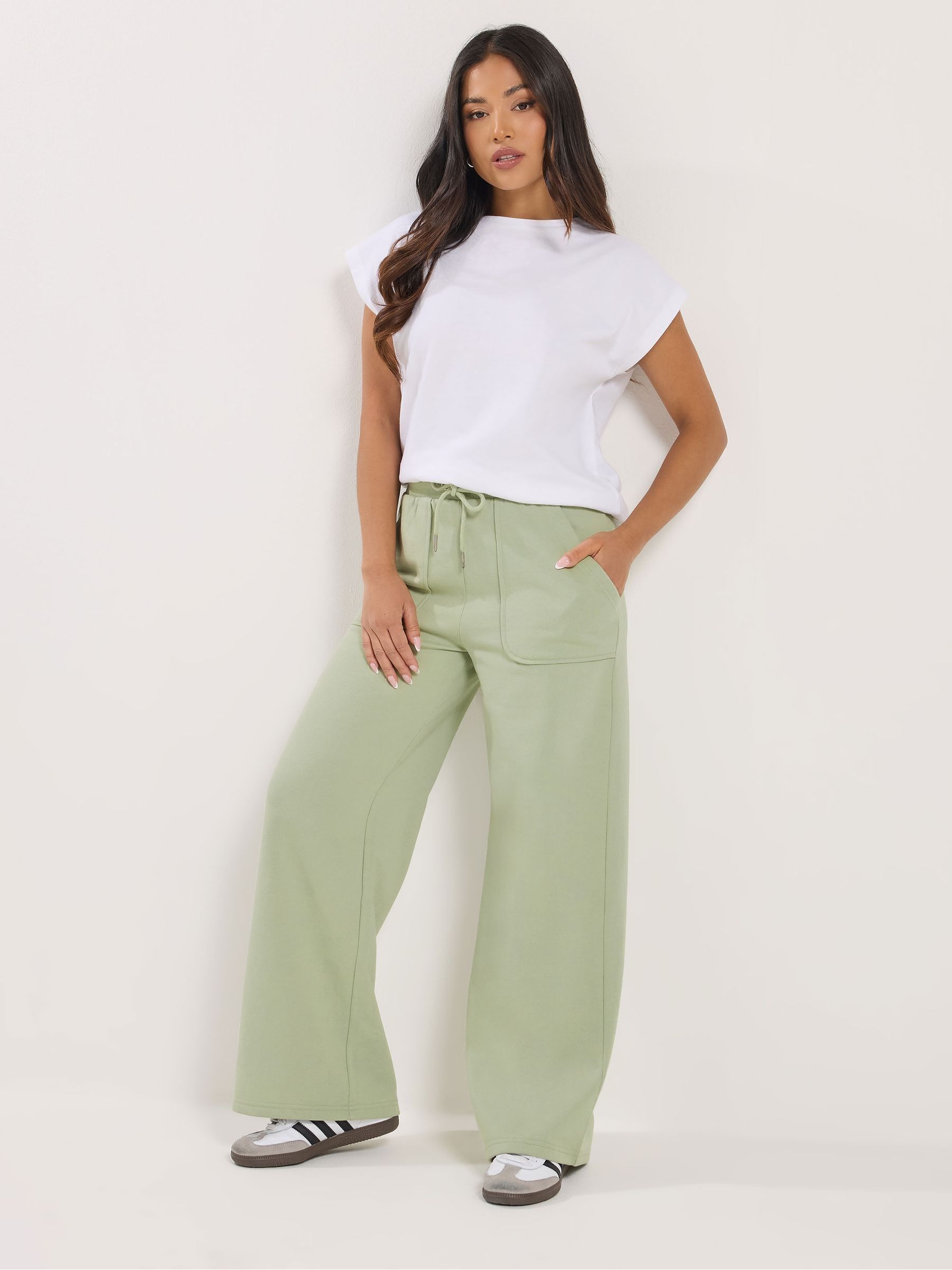 Pixiegirl Petite Women's Green Patch Pocket Wide Leg Joggers