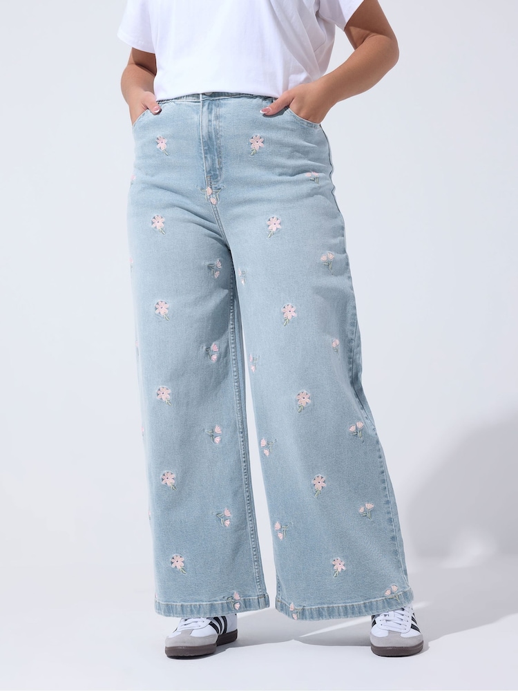 Yours Curve Blue Limited Floral Embroidered Jeans - Image 2 of 5 Yours Curve Blue Limited Floral Embroidered Jeans - Image 2 of 5
