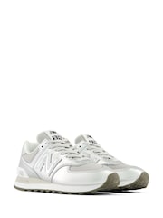New Balance Metallic 574 Trainers - Image 7 of 10