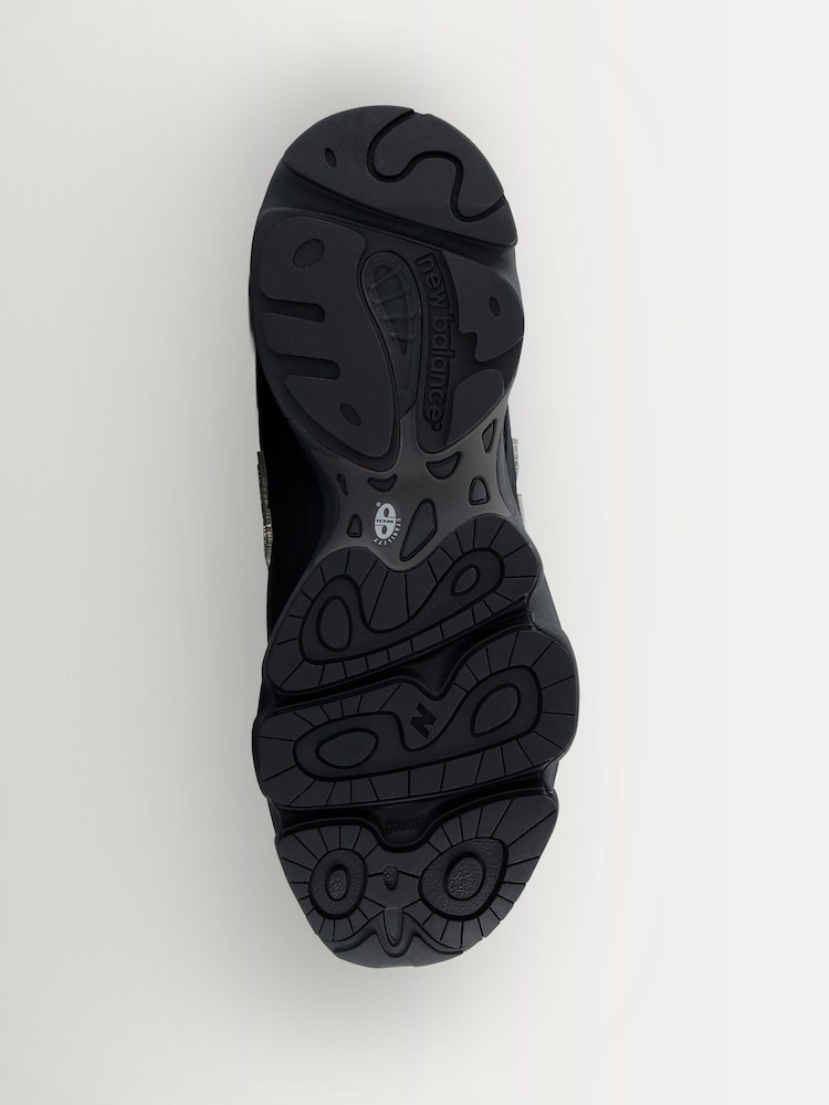 New Balance Black 1000 Trainers - Image 10 of 10