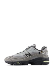 New Balance Light Grey 1000 Trainers - Image 4 of 8