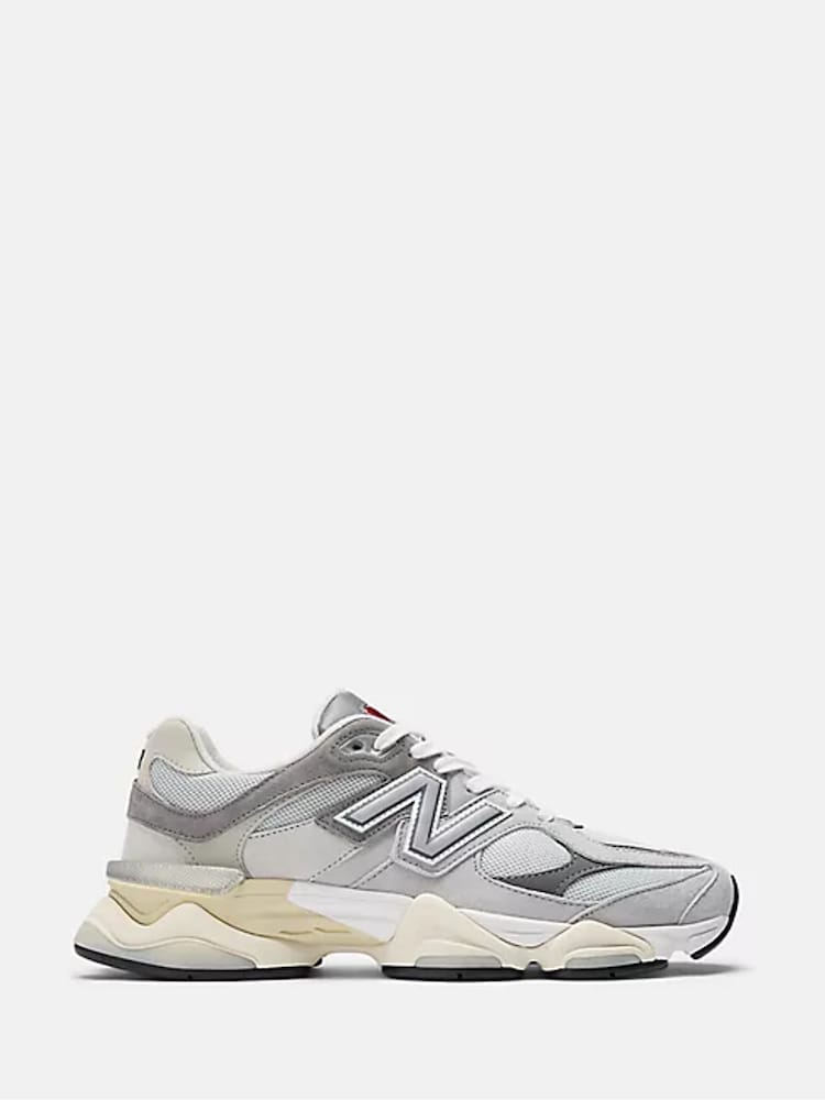 New Balance Grey/White 740 Trainers - Image 2 of 4 New Balance Grey/White 740 Trainers - Image 2 of 4