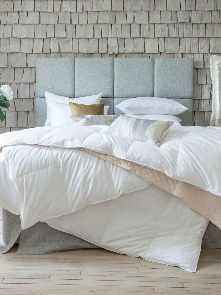 FBC Goose F&Down 10.5 Tog 10.5 Tog Duvet - Image 1 of 5 FBC Goose F&Down 10.5 Tog 10.5 Tog Duvet - Image 1 of 5