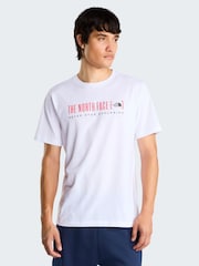 Ağ - The North Face Loqosu olan Futbolka - 5şəkildən 1 şəkil