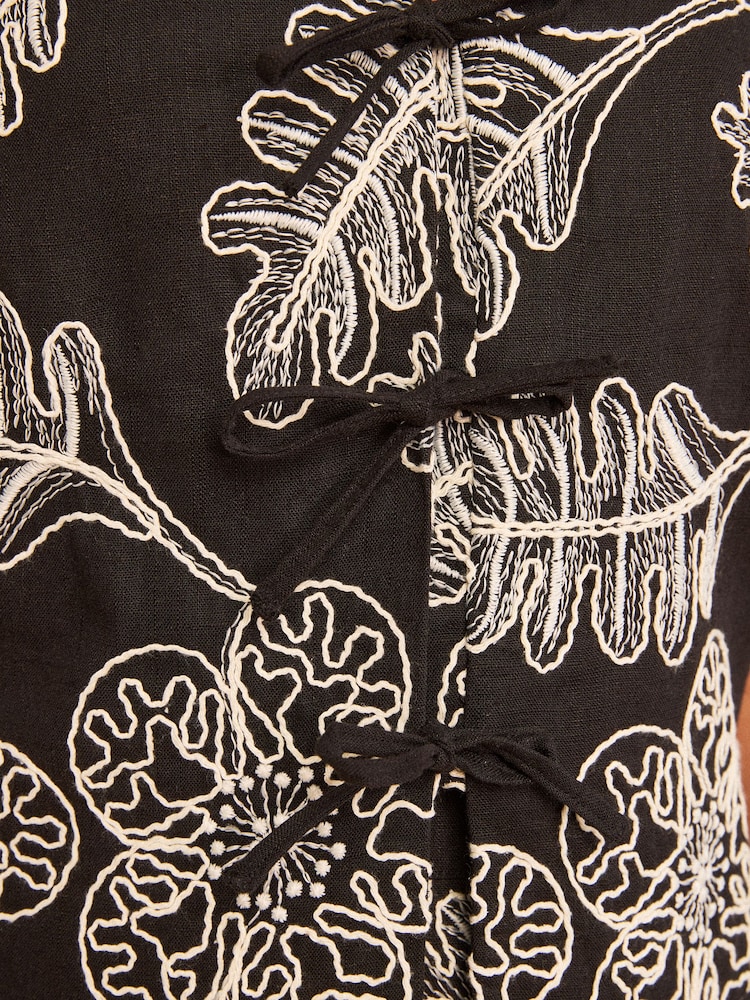 Love & Roses Black Tailored Short Sleeve Tie Front Top With Cornelli Embroidery - Image 5 of 5