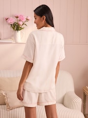 طقم بيجامة شورت مطرَّز Romilly من Laura Ashley - Image 2 of 12