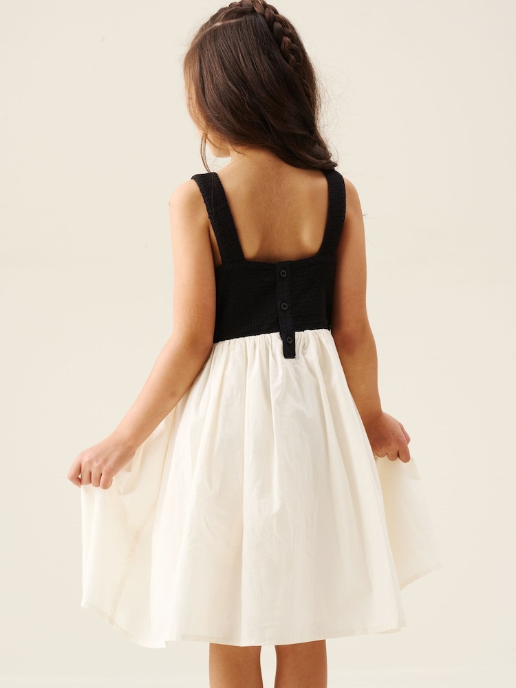 Angel & Rocket Sabrina Ecru Floral Crochet Dress - 画像 3 / 3