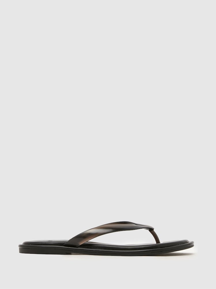 Schuh Truffle Toe Post Sandals - תמונה 1 מתוך 4