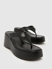 Schuh Black Tonio Chunky Toe Post Sandal - Image 3 of 4