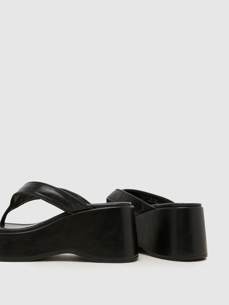 Schuh Black Tonio Chunky Toe Post Sandal - Image 4 of 4