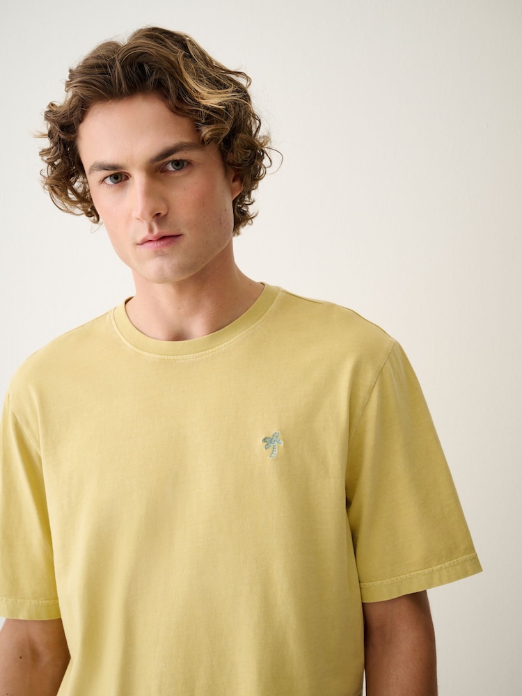 Jaune - Ajustement régulier - T-shirt léger teint en pièce - Image 1 de 8