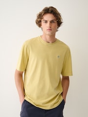 Jaune - Ajustement régulier - T-shirt léger teint en pièce - Image 3 de 8