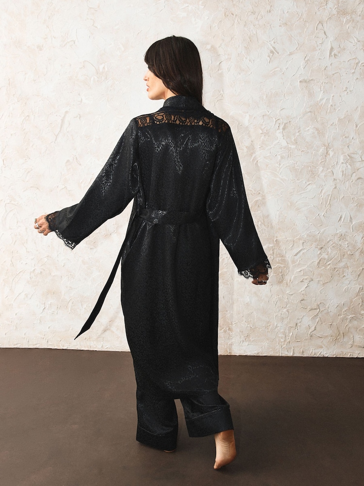 Rockett St George Black Animal Print Jacquard Satin Robe - Image 2 of 9