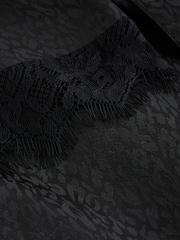 Rockett St George Black Animal Print Jacquard Satin Robe - Image 8 of 9