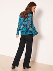 Lipsy Chiffon Printed Oversized Shirt - Image 4 of 4