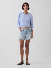 Gap Light Wash 4 inch Mid Rise UltraSoft Relaxed Cutoff Shorts - Image 3 of 4