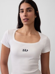 Gap White Ribbed Logo Scoop neck Top - Image 4 of 5