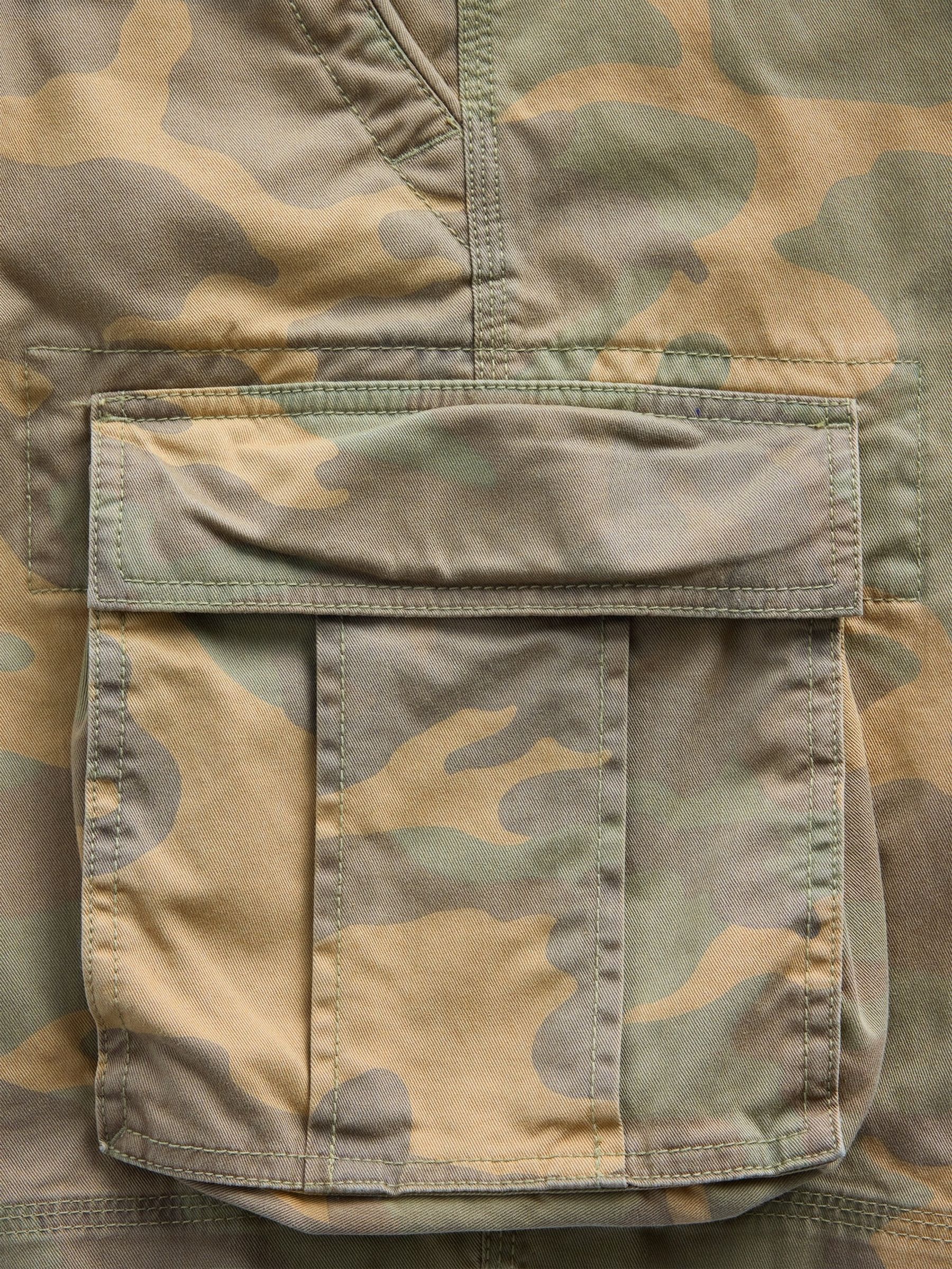 Buy Gap Green Camo Relaxed Cargo Shorts from Next Luxembourg