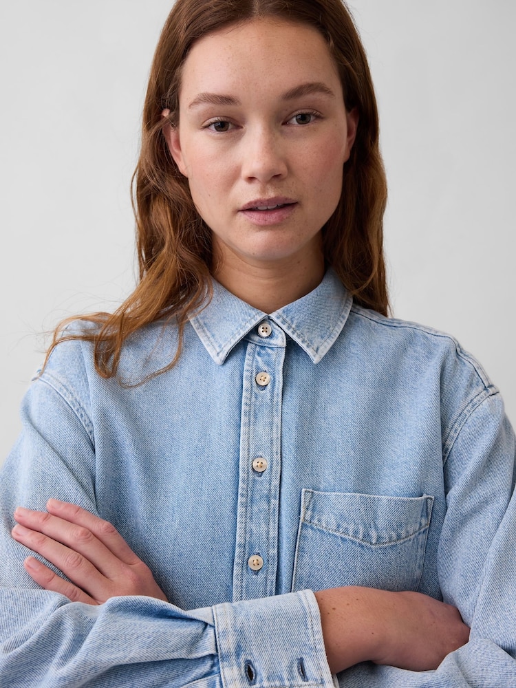 Gap Light Wash UltraSoft Denim Oversized Shirt - Image 4 of 4