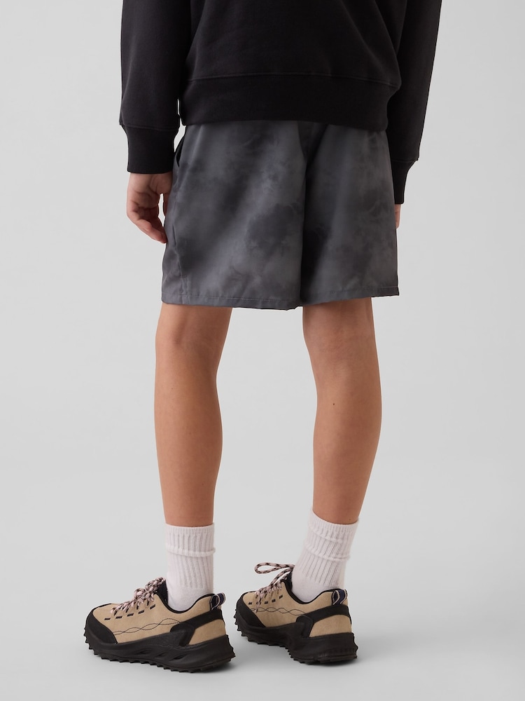 Gri cenuşiu - Gap Quick-Dry Shorts (4-13yrs) - Imaginea 2 din 5