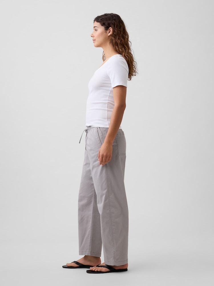 Gap Mid Rise Easy Pull On Barrel Chinos - Image 6 sur 6
