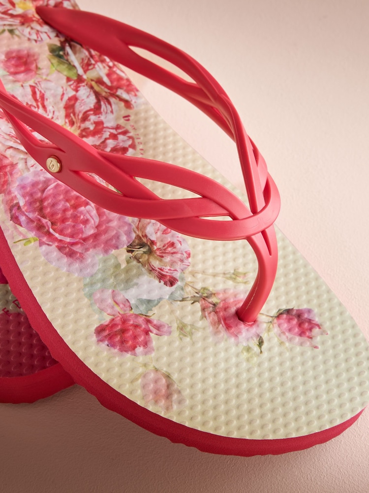 B by Ted Baker Round Toe Printed Flip Flops - Image 7 of 7 B by Ted Baker Round Toe Printed Flip Flops - Image 7 of 7