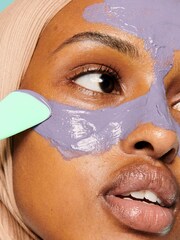 Benefit The Clear Necessities Pore Care Trial Set (Worth Over £49) - Image 4 of 5