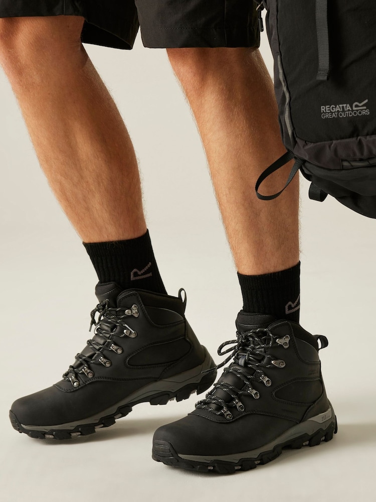 Regatta Black Holcombe Classic Waterproof Boots - Image 1 of 9